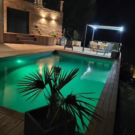 Les De Pietra Rossa *