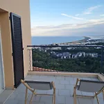 Les De Pietra Rossa *