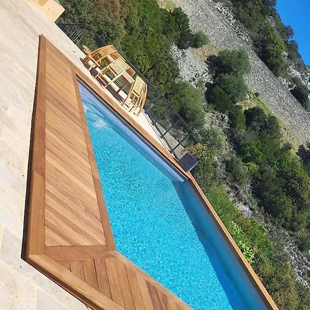 Appartamento Les De Pietra Rossa *