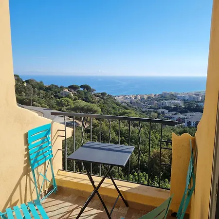 Les De Pietra Rossa Bastia (Corsica)