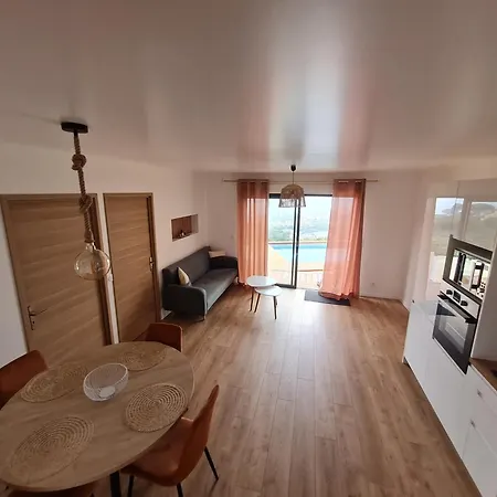 Les De Pietra Rossa *