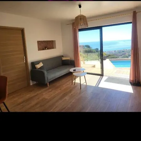 Les De Pietra Rossa Apartment *